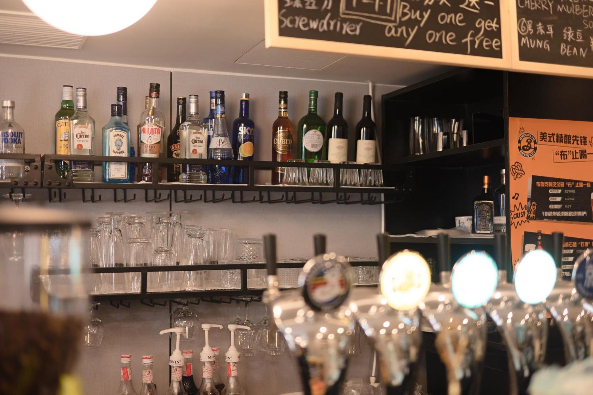 Dayin International Youth Hostel -Near People'S Square & Old Town -Social Area -Bar -Cafe -Gym -Free Laundry Luggage Storage -24H Front Desk -English Service Shanghai Exterior photo