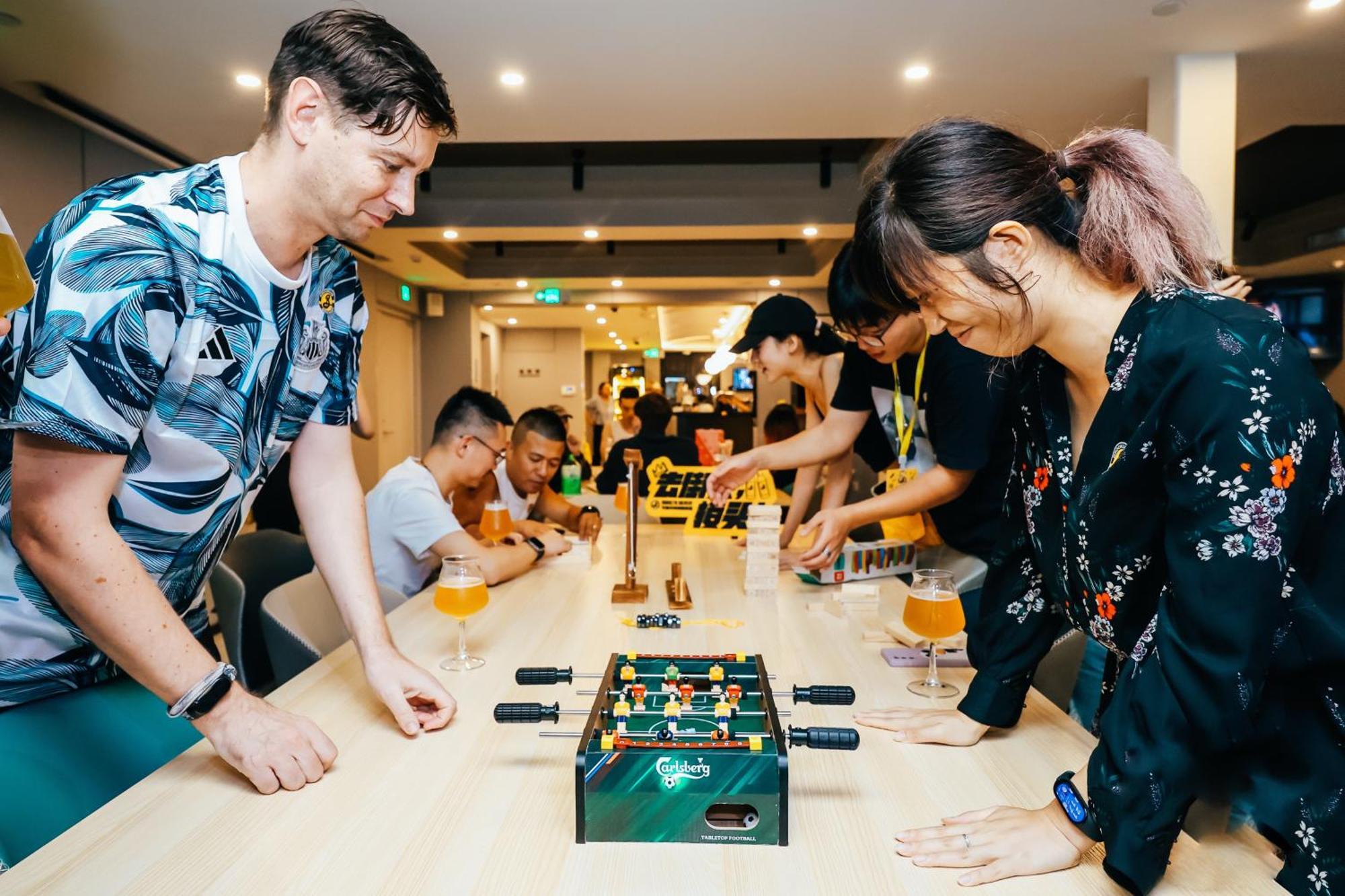 Dayin International Youth Hostel -Near People'S Square & Old Town -Social Area -Bar -Cafe -Gym -Free Laundry Luggage Storage -24H Front Desk -English Service Shanghai Exterior photo
