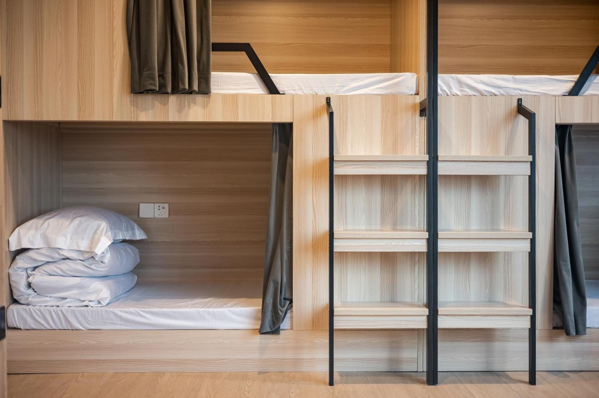 Dayin International Youth Hostel -Near People'S Square & Old Town -Social Area -Bar -Cafe -Gym -Free Laundry Luggage Storage -24H Front Desk -English Service Shanghai Exterior photo