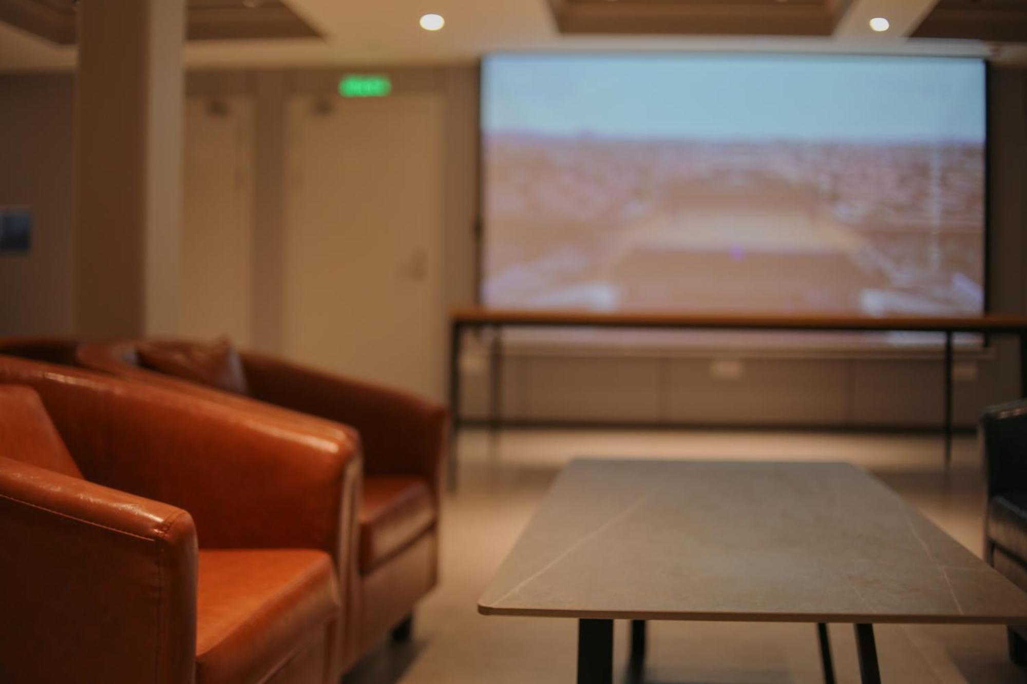 Dayin International Youth Hostel -Near People'S Square & Old Town -Social Area -Bar -Cafe -Gym -Free Laundry Luggage Storage -24H Front Desk -English Service Shanghai Exterior photo