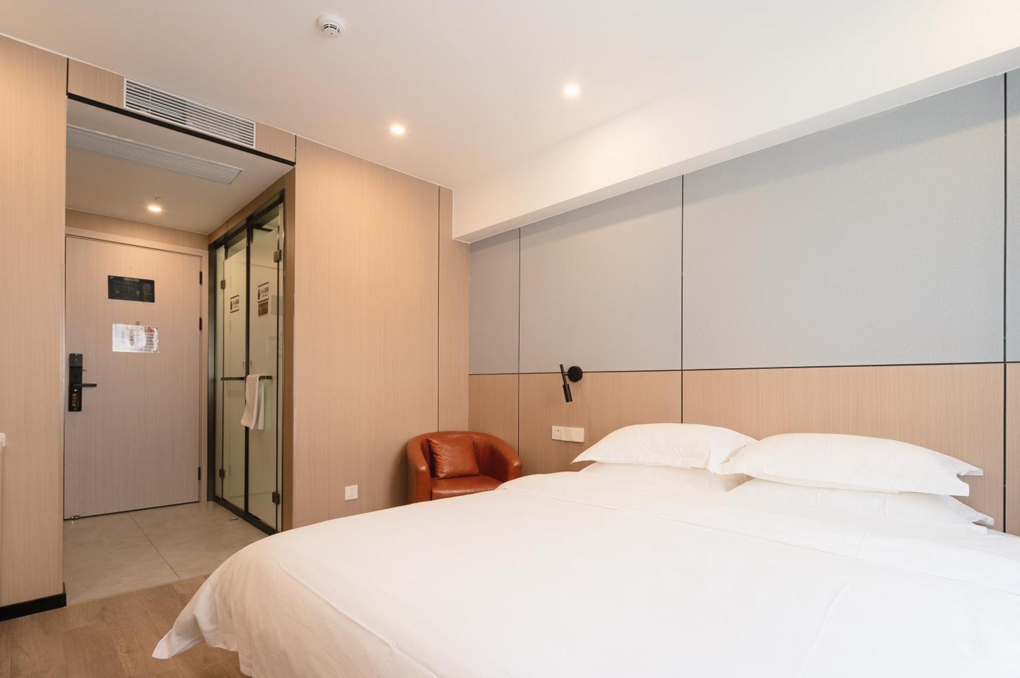 Dayin International Youth Hostel -Near People'S Square & Old Town -Social Area -Bar -Cafe -Gym -Free Laundry Luggage Storage -24H Front Desk -English Service Shanghai Exterior photo